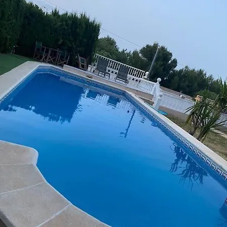 Encantador Con Acceso A Piscina Compartida Monserrat