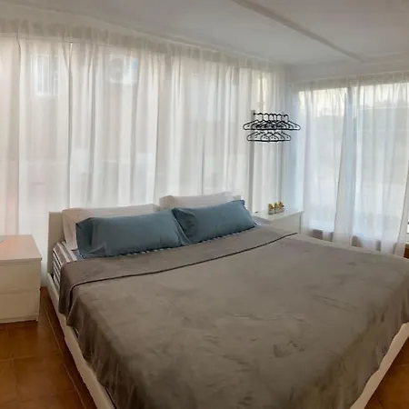 Apartment Encantador Con Acceso A Piscina Compartida