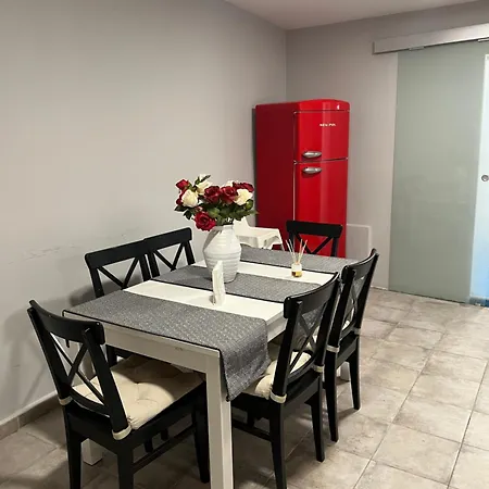 Encantador Con Acceso A Piscina Compartida * Monserrat